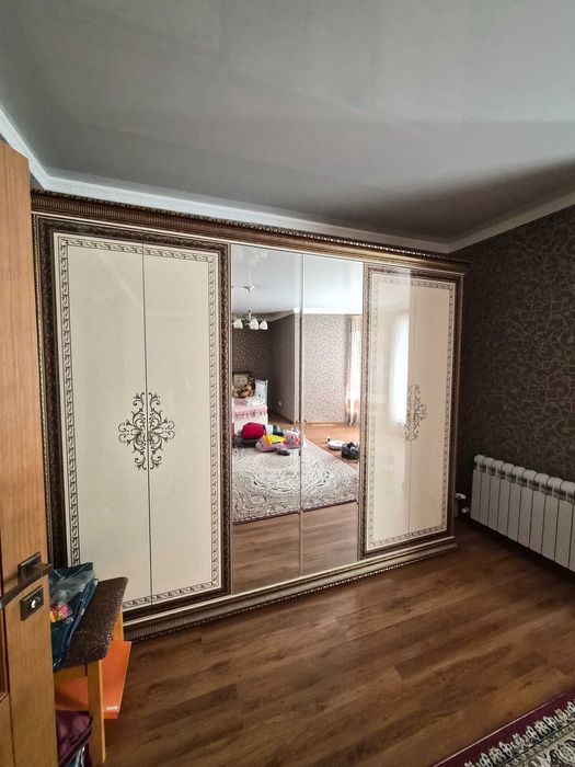 Продам спальный гарнитур
