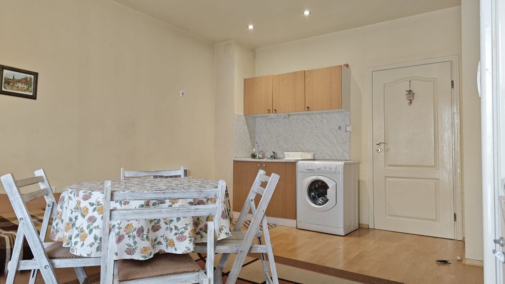 Давам под наем  едностаен апартамент  до ХЕИ без посредник 270 евро