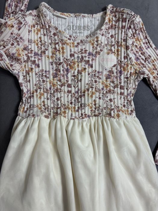 Детска рокля Guess размер 4г.