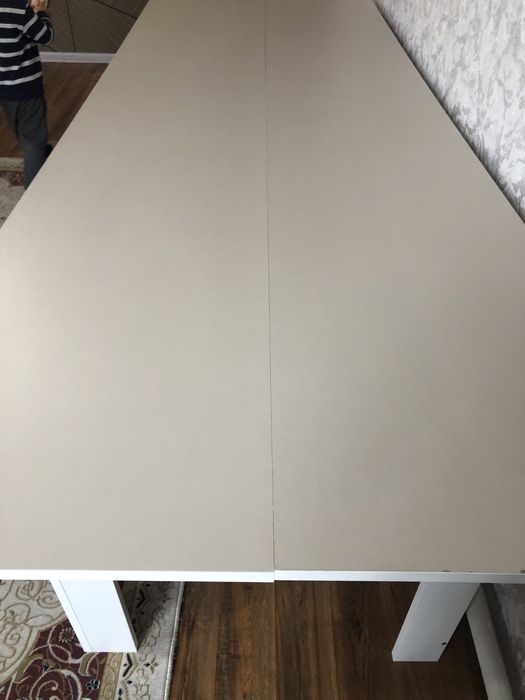 стол новый 2 метр