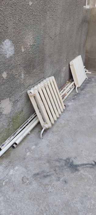 Продам батареи чугунные.
