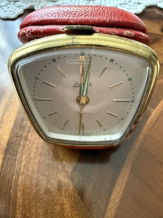 Art lemn, caluti bronz