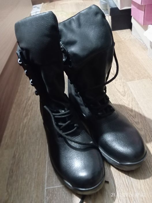Продам берцы новые