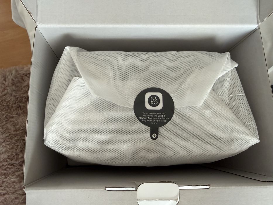 Vand boxa portabila premium Bang and Olufsen Beolit 20 impecabila gara