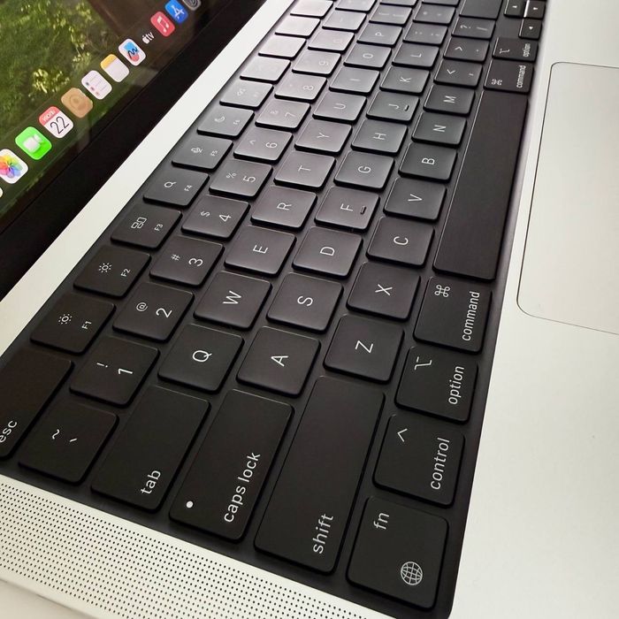 MacBook Pro 14 M3 Pro 18/512 Silver • 100% Battery • Full Box