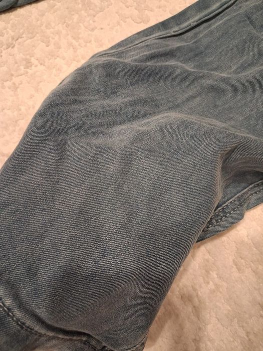 Продам джинсы новые