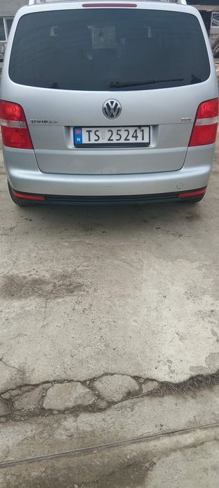 Bună ziua vând Volkswagen