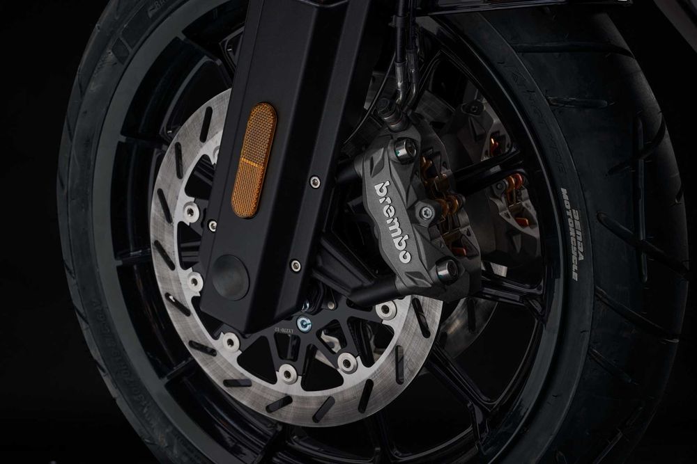 Benda LFC 700 , noua, posibilitate rate - MYMOTO BACAU