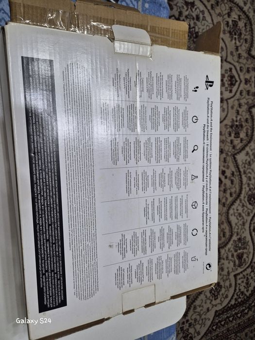 Продам Ps 4 slim