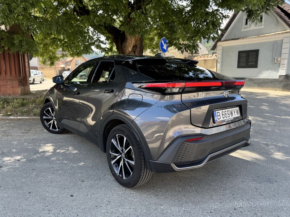 TOYOTA C-HR 2025 — imagine 4