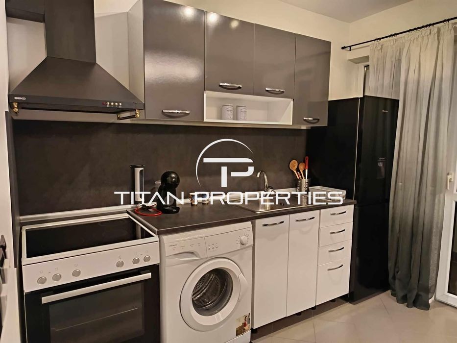 Дава се под наем Двустаен апартамент в Варна, Център - 55 кв.м за 458.49 € - Снимка #2