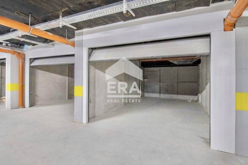 Продава се Тристаен апартамент в София, Лозенец - 201 кв.м за 3002 €/кв.м - Снимка #1