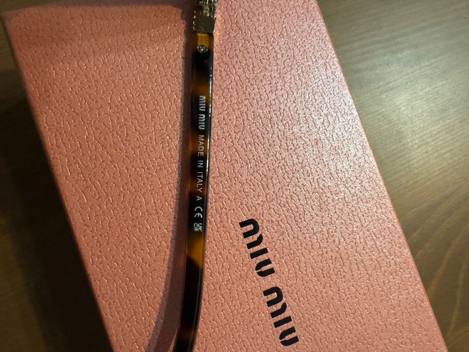 Дамски очила MIU MIU