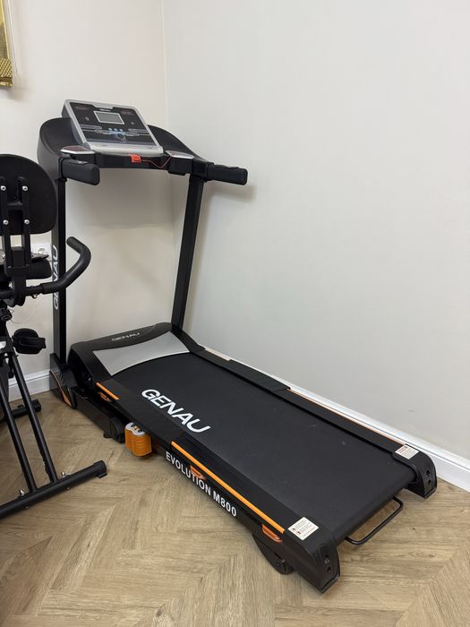 Беговая дорожка Genau M800