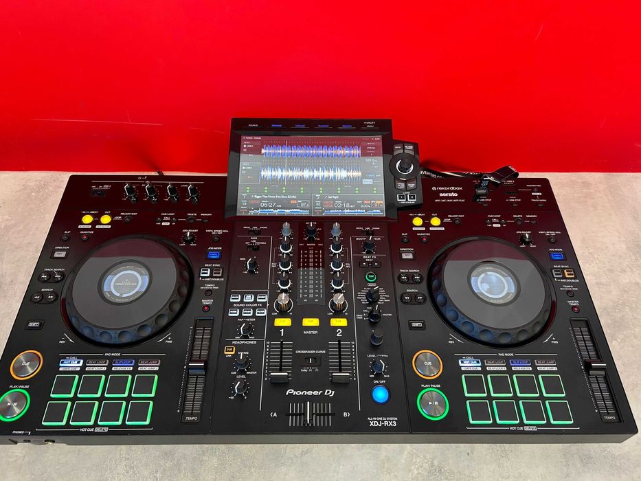 Продается Pioneer RX3