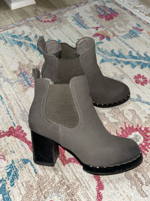 Продам стильные сапоги