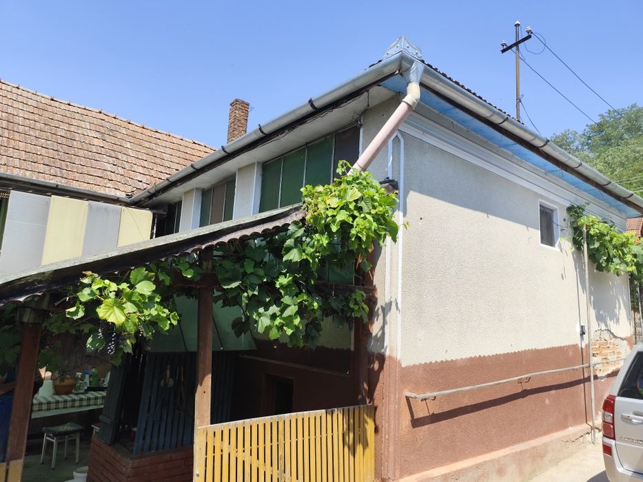 Casa de vanzare Bagau