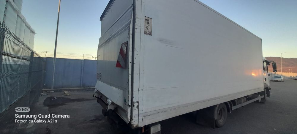 Man tgl  8. 210 box cu lift , cabina de dormit