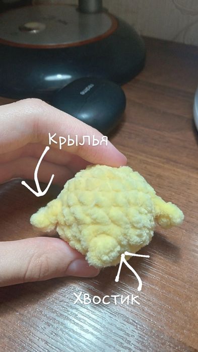 Продам вязаного цыплёнка.