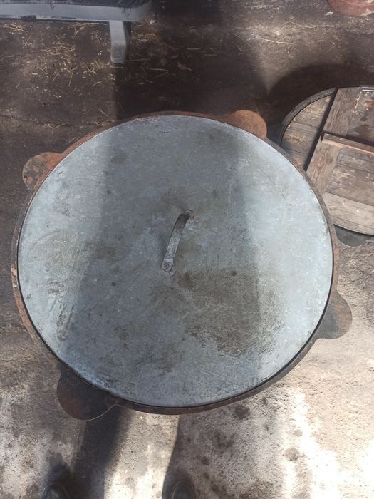 Продам казаны  60л 30л