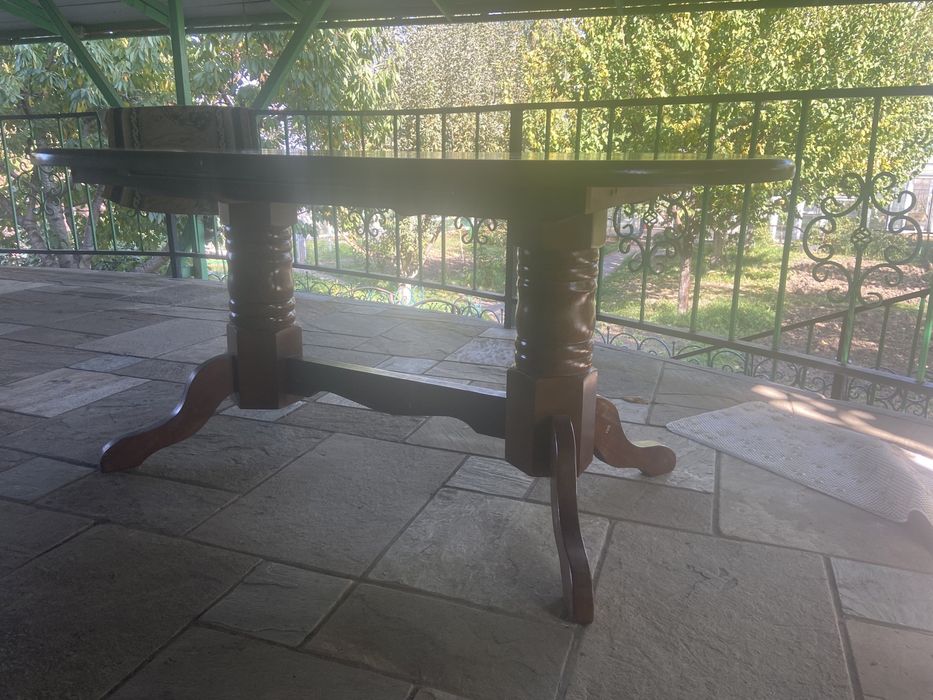 Продаю стол раздвижной