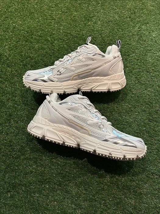 Off white be right back white