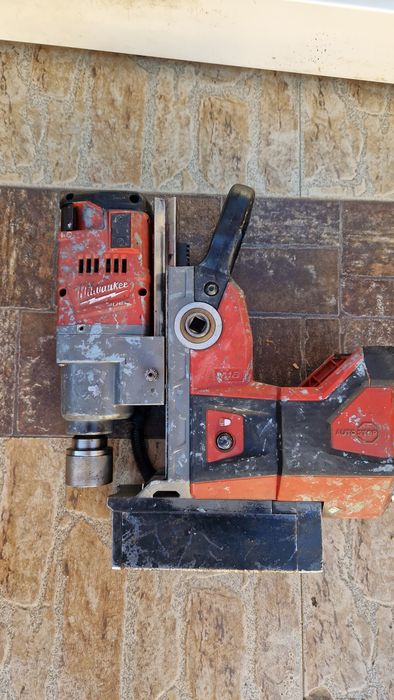 Mașină de găurit cu talpă magnetica  Milwaukee M18 FMDP
