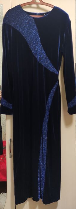 Продам платья вечерние