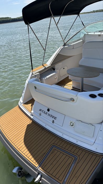 Barca Four Winns Vista 248 8m