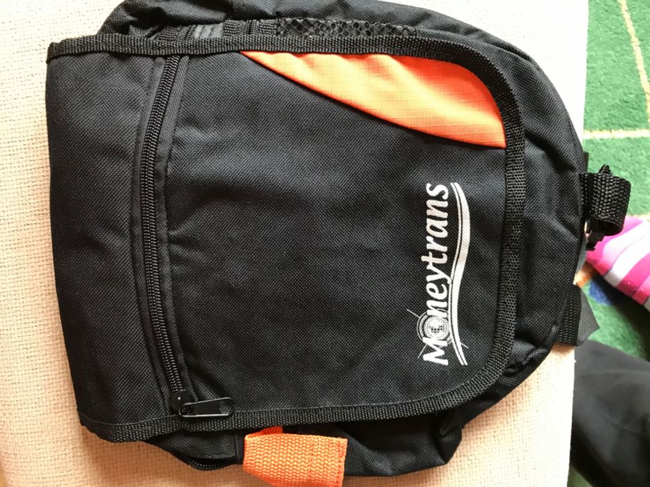 Чанти за лаптопи