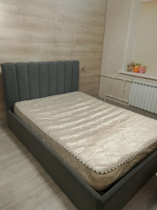 Кровать в хорошем состоянии