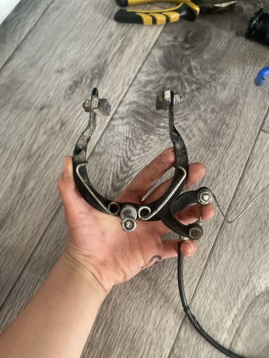Отдам в обмен передние тормоза барс