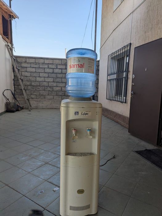 диспенсер воды/кулер