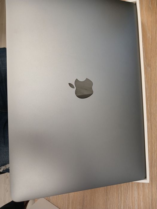 Лаптоп MacBook Air Отличен