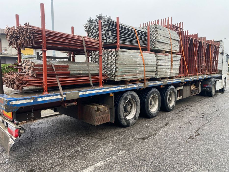 Schela metalica de vânzare