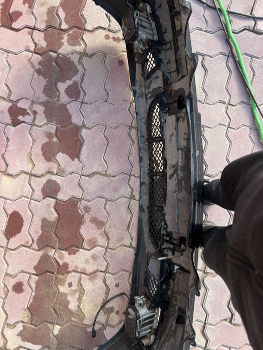 Передний бампер на мерседес w210