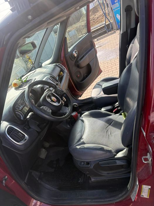 Fiat 500 L    — ABARTH