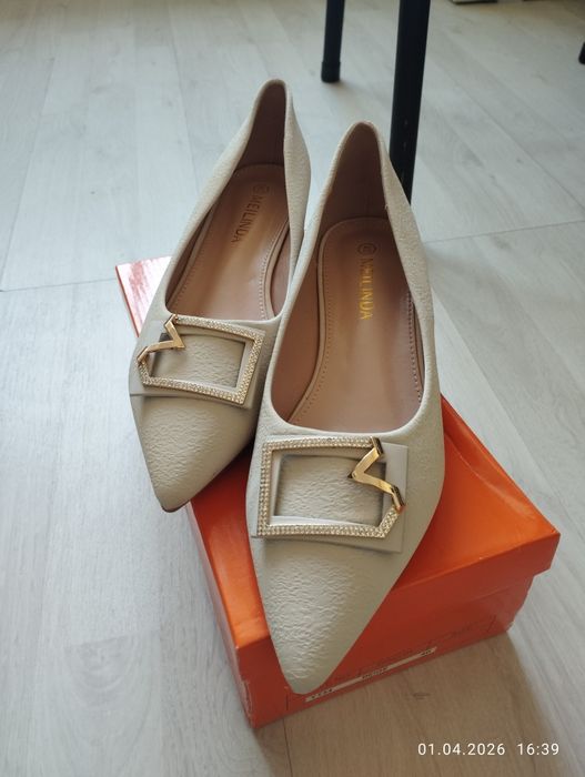 Продаются совершенно новые туфли