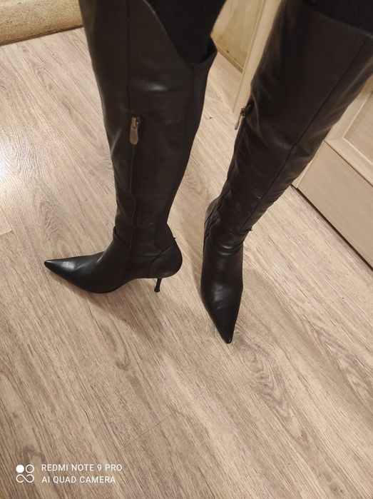 Сапожки-ботфорты кожаные  38 размер продам