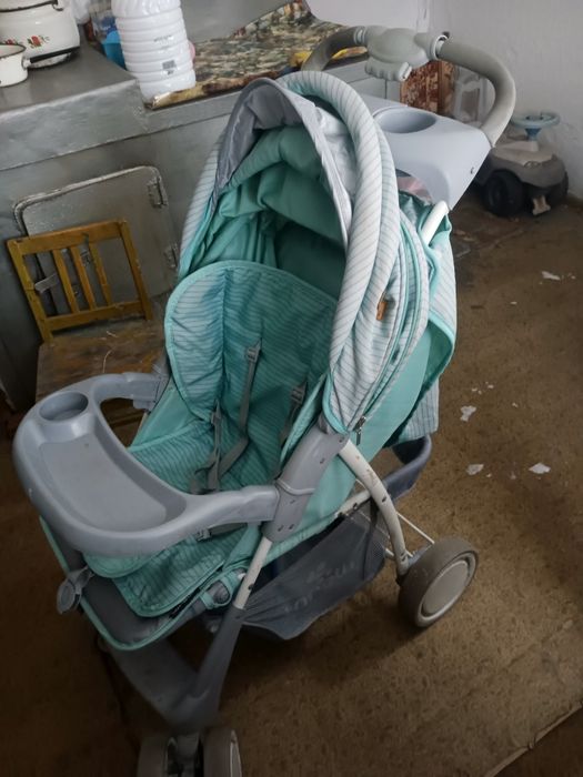 Детская коляска .