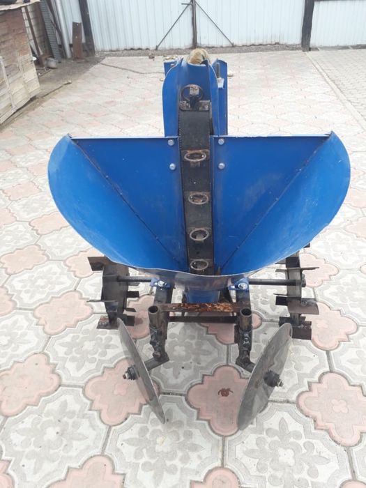 Картофелесажалка