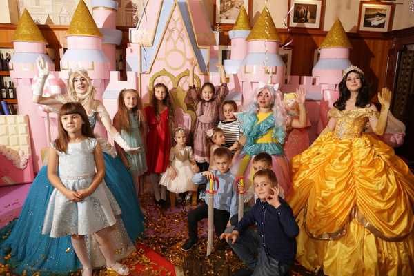 Animatori petreceri copii Bucuresti Corbeanca Vata de zahar si Popcorn