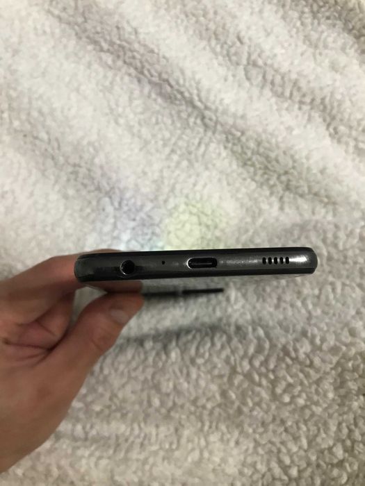 Продам Samsung A52