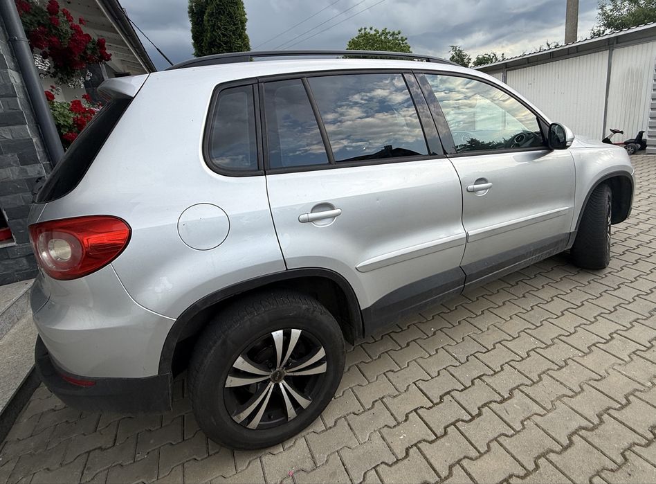 VOLKSWAGEN Tiguan 2009