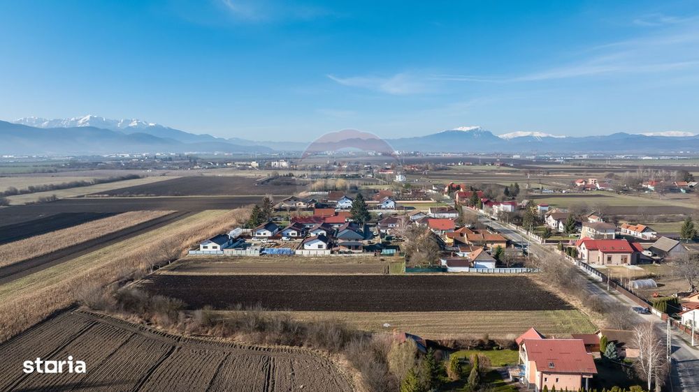 Teren intravilan 9.000 mp pentru dezvoltare rezidențială sau mixtă