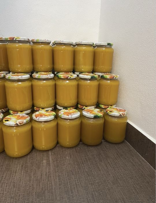Miere naturală de vânzare