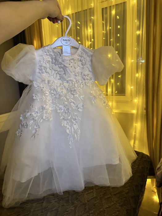 Продам детское платье на пост 100