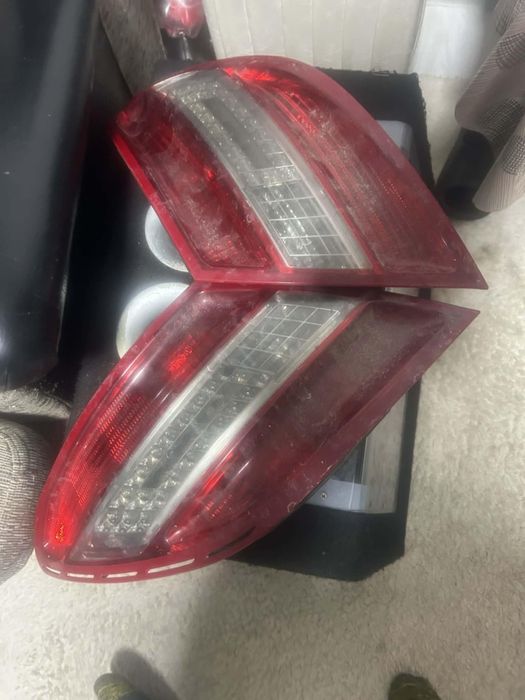 Triple Mercedes C Class 2010 cu semnalizare pe led