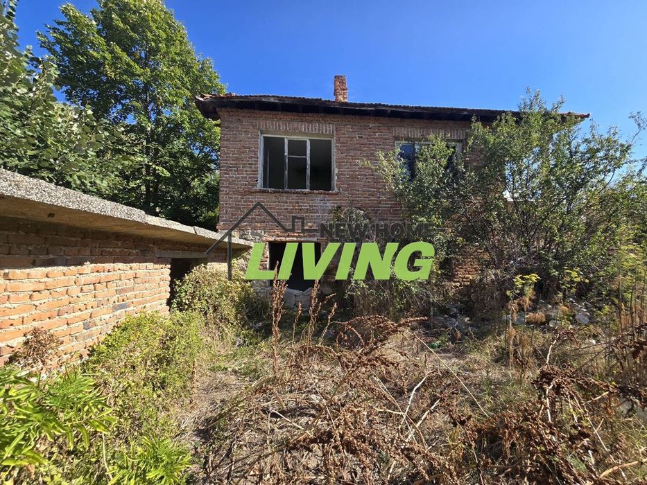 Продава се Къща в Стрелча - 140 кв.м за 465 €/кв.м - Снимка #1