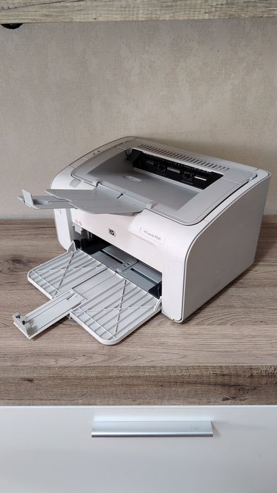 Продам лазерный принтер HP LaserJet P1005